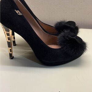 MARINO FABIANI MADE IN ITALY velvet black heel with fur detail